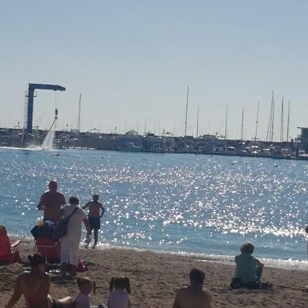 아파트 Delia 100m Beach, Barcelo 칼레타데푸스테